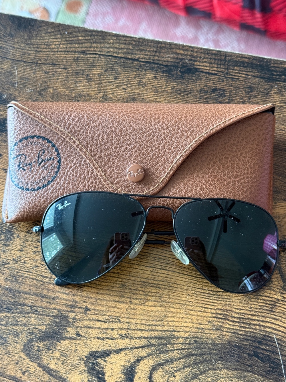 Ray-Ban Black Aviator Sunglasses with Brown Case
